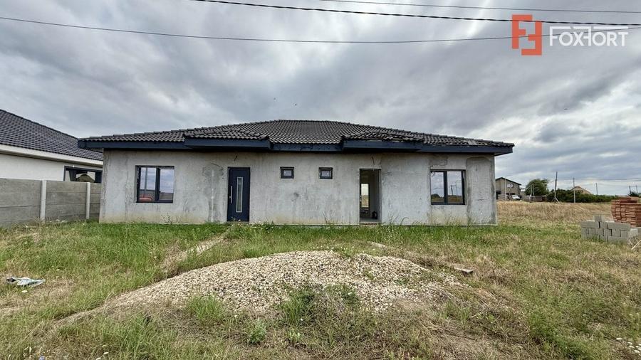 Duplex intreg, cu 6 camere, parter - 144 mp, zona Sacalaz - 1