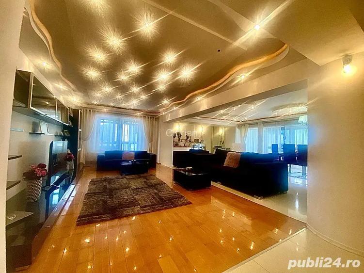 Vanzare apartament de lux ultracentral, Piatra Neam? 240 mp utili, panorama superba Vanzare apartament de lux ultracentral, Piatra Neam? 240 mp utili, panorama superba