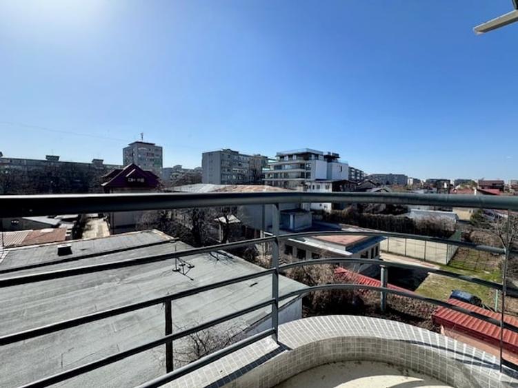 1 MAI - EXCLUSIVE OFFICE BUILDING - 9