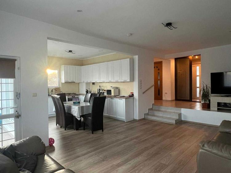 Casa de vanzare Baicoi | Liniste, Spatiu direct proprietar - 3