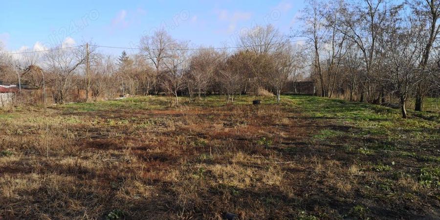 Teren intravilan 1700 m plus casa batranrasca - 3