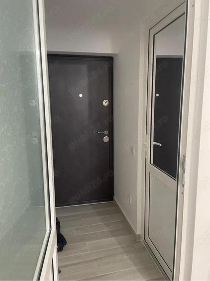 Garsoniera in capat la 1 mobilata - 1