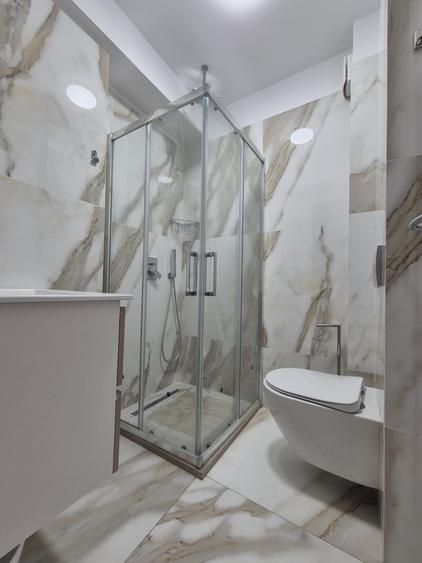 Mamaia - WHITE TITANIC- apartament spectaculos la malul marii - 10