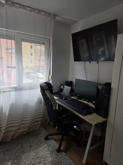 Garsoniera de vanzare , zona Umt - 5