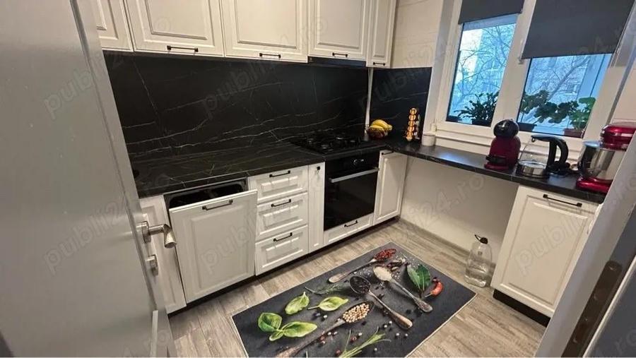 Vanzare Apartament 3 camere decomandat Renovat Drumul Taberei-Raul Doamnei - 1