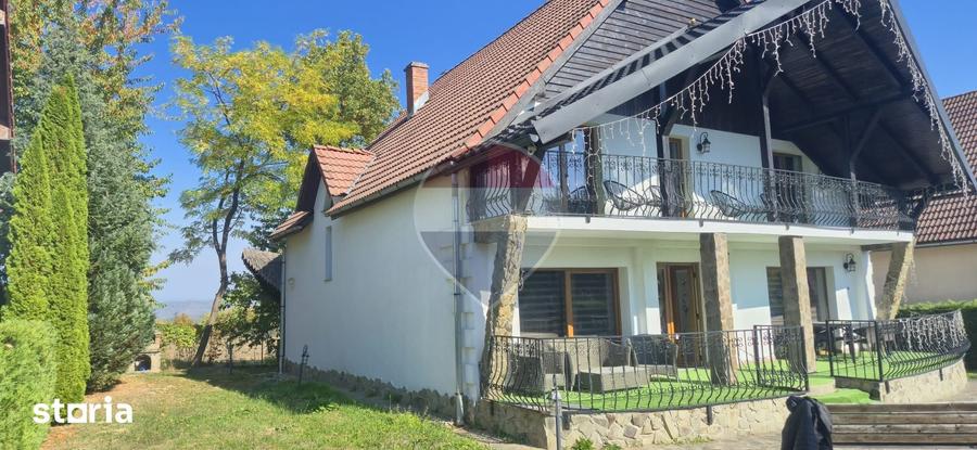 Casă cu 7 camere cu Teren 583 Mp în Ocna Șugatag