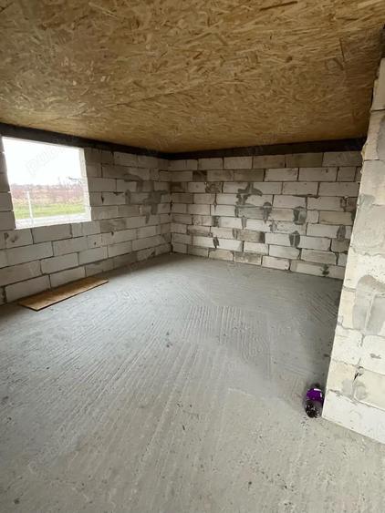 vand casa construita in anul 2025 - 4