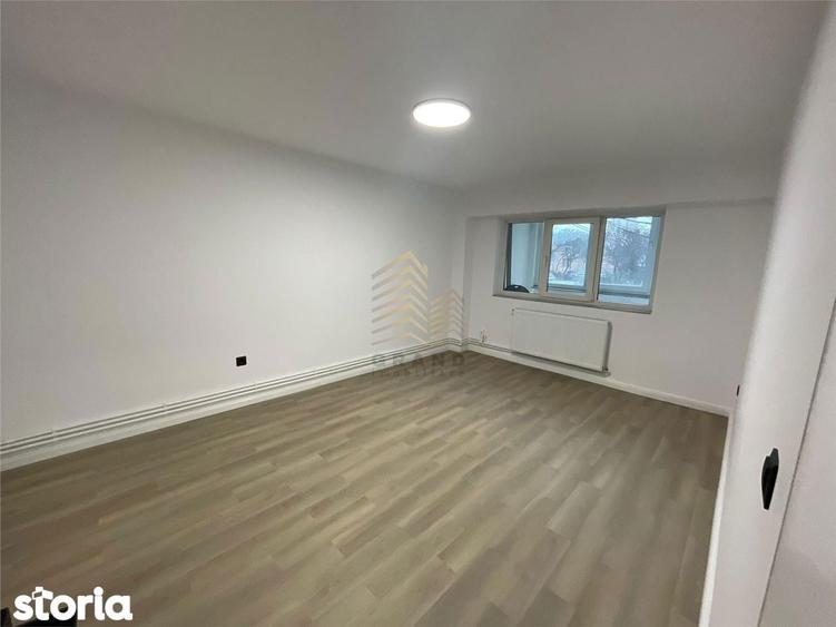 SPATIU COMERCIAL | ZONA DECEBAL - 10