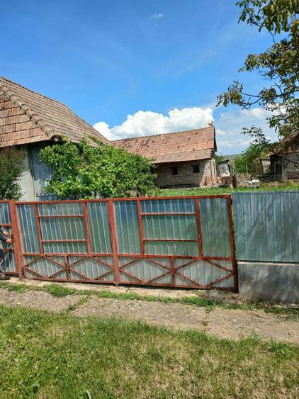 Casa de vanzare la tara - cu teren si utilitati - 6