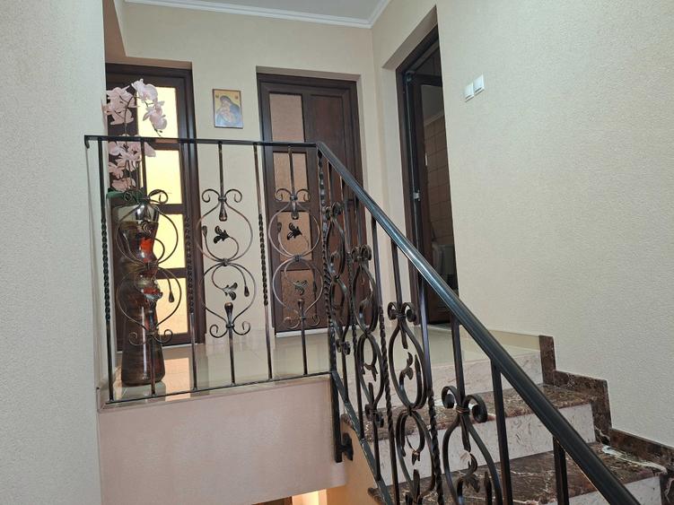 Casă cu 3 camere în Sântandrei