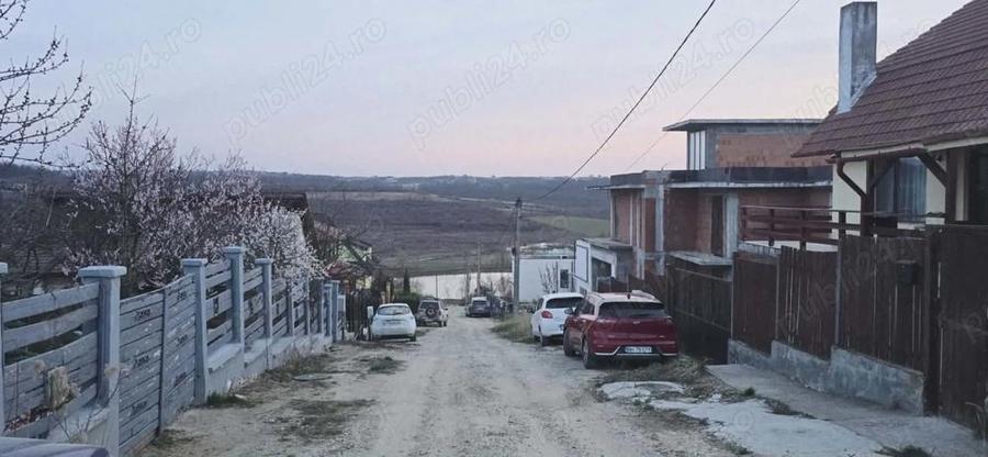 Teren de vanzare, loc. Paleu - 1