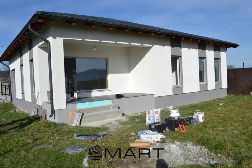 Casa moderna la cheie in Carpini? tot confortul pe un singur nivel! - 5