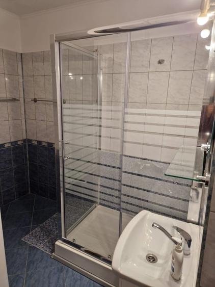 Inchiriez apartament cu 3 camere in zona Boavista - 16