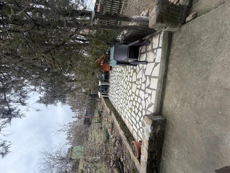 Vand casa deosebita 30 km de Buzau - 1