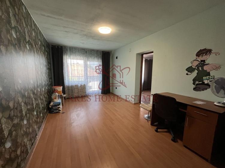 Casă individuală P+1+pod, pe piloni cu panouri solare - 2