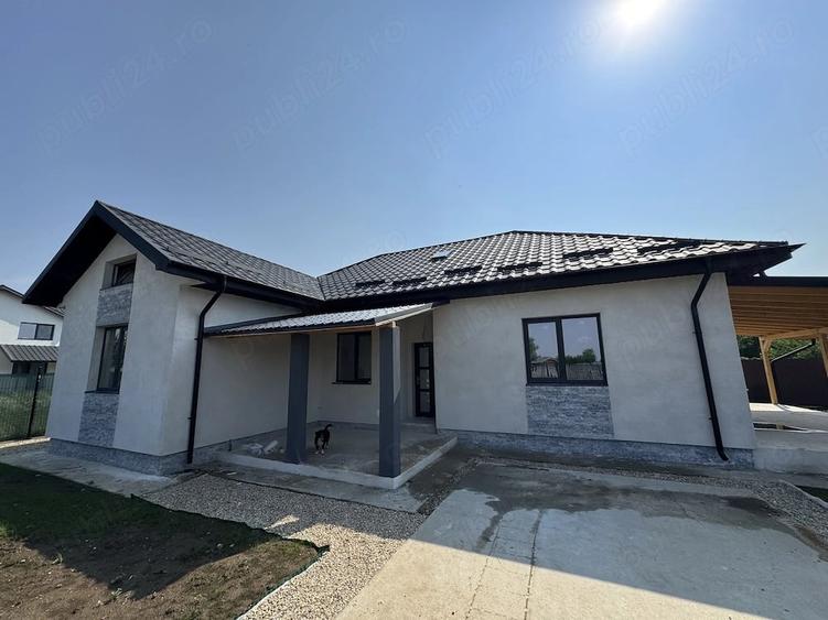 Casă cu 5 camere cu Teren 600 Mp în Poiana lui Stângă