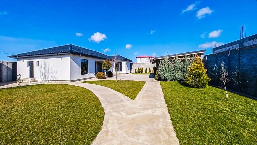 Casa cu 5 camere si teren generos 816 mp in Cumpăna - construcție premium - 1