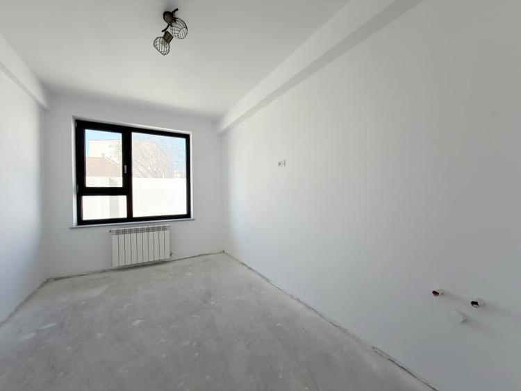 Spațiu comercial de închiriat - Mihail Kogălniceanu - lângă Enigma - 10