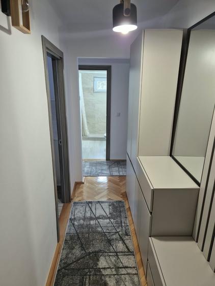 Apartament cu 2 camere decomandat în Sud