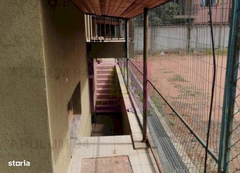 Casă cu 4 camere în Prelungirea Ghencea