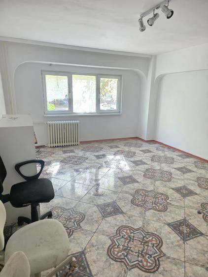 Decebal ,Matei Basarb stradal , pt locuit sau birou - 4