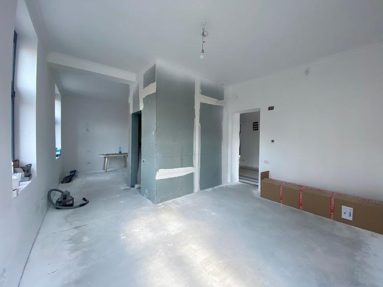 Vila NOUA cu arhitectura Interbelica | Piata Victoriei - 8