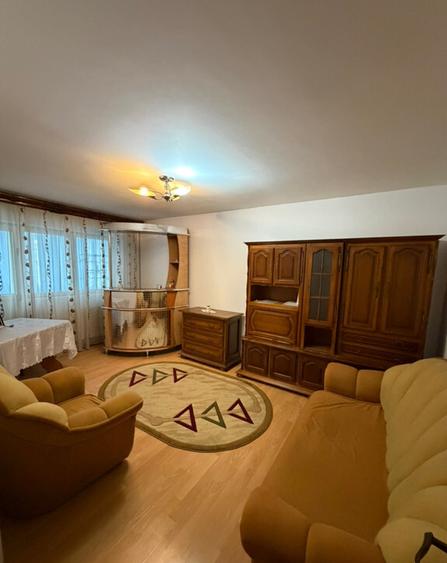 Inchiriez apartament cu 3 camere - 13