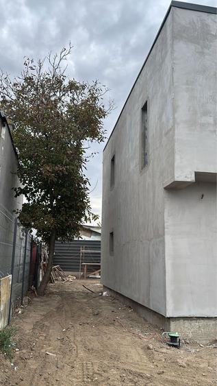 Casa de vanzare in zona Port - 3