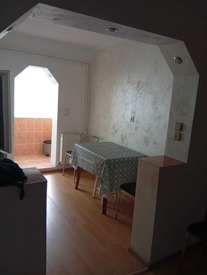 Apartament de vanzare - 4