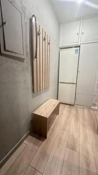 inchiriere garsoniera in zona Titan aproape de metrou - 2