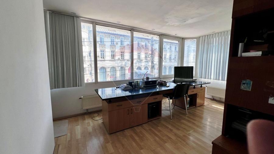 Apartament de vanzare Galati, 6 camere, Faleza - locuinta sau birouri - 3