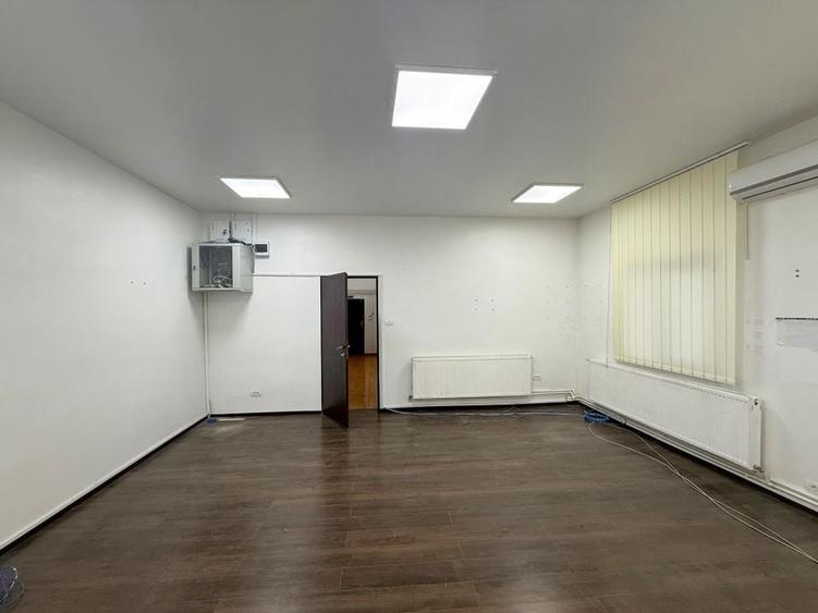 Spațiu industrial de &icirc;nchiriat - 1.690 mp, acces TIR- zona Fratelia - 6