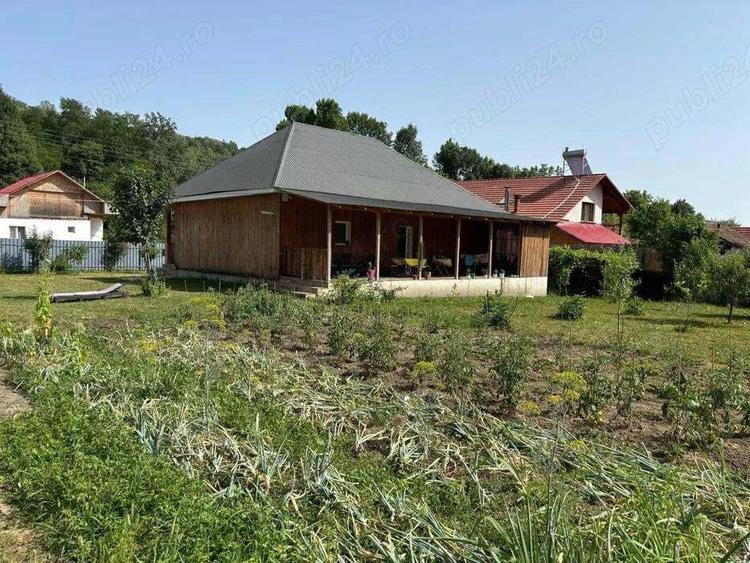 Casa renovata in stil occidental, cu planta?ie de lavanda! - 5