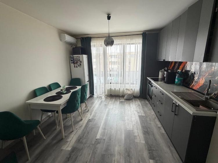 Apaetament 3 camere palazu mae - 2