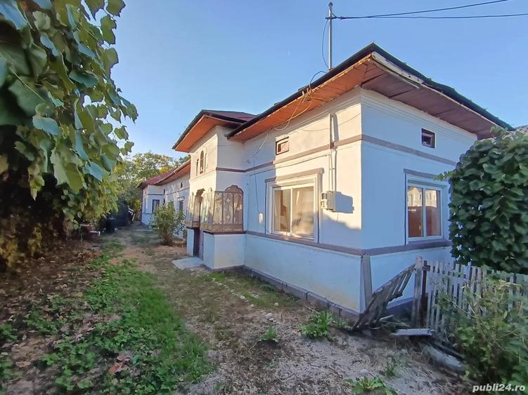 Casa ?i teren de vanzare in Gae?ti, zona buna! - 2