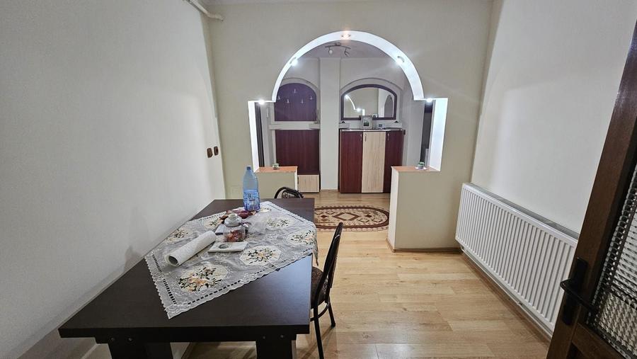 Apartament 2 camere, decomandat,  Targu-Jiu,  Shopping City. - 5