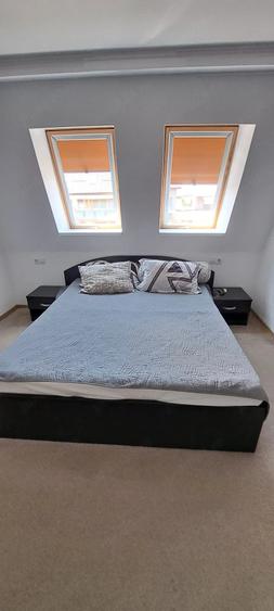 Apartament cu 3 camere decomandat în Florești