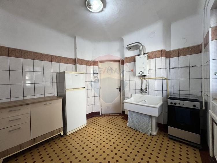Apartament interbelic cu autenticitate, Avrig 18 - 29