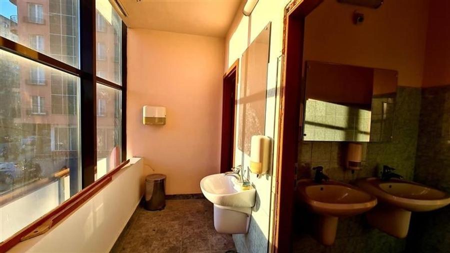 Spatiu SAD, 250 mp,  Eatj 1,  Zona Complex Stadion - 8