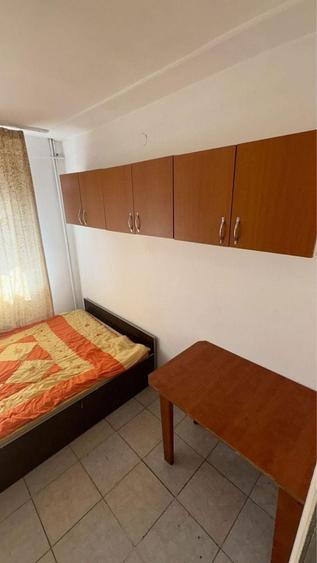 Chirie Camera privata cu baia bucataria comun centru tg cucu iasi P.F - 1