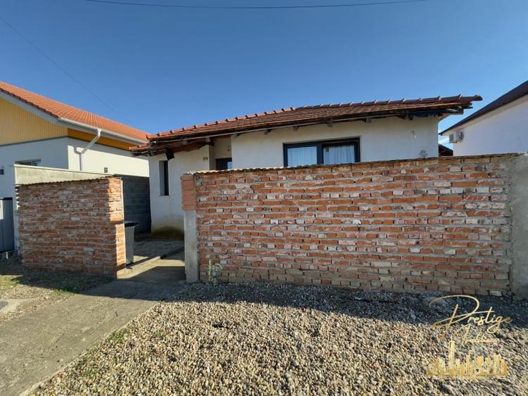 Casa cu 3 camere de vanzare in cartierul Lotus, Sanmartin - Bihor - 2