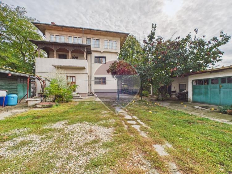 Casă individuală cu 5 camere cu Teren 3200 Mp în Chiajna