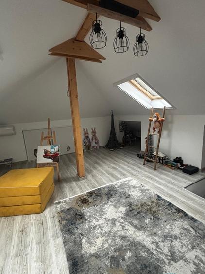 Casa de vanzare cu mansarda, complet mobilata si utilata, 4 camere, comision 0 - 21