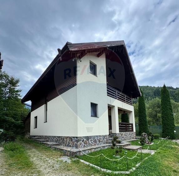 Casă / Vilă cu 4 camere de vânzare - 2