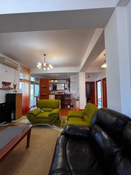 Apartament cu 3 camere- !!!!!!!DISPONIBIL!!!!! - 1