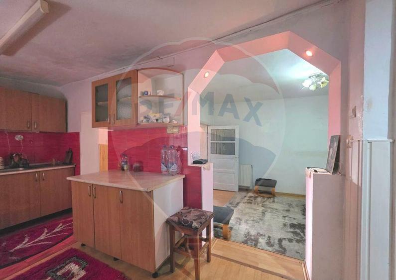 Casa tip duplex de vanzare Vitrometan, str. Barsei - 8