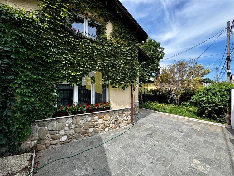 Vanzare casa 6 camere, in Ploiesti, zona centrala - 2