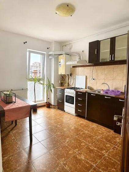Apartament de vanzare 2 camere 37mp balcon frantuzesc Floresti Eroilor - 2