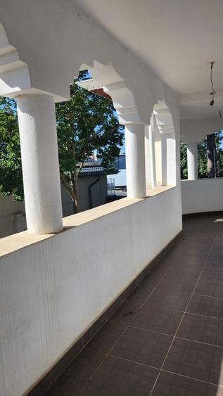 Vila superba 8 camere ,stil conac Brancovenesc - 2