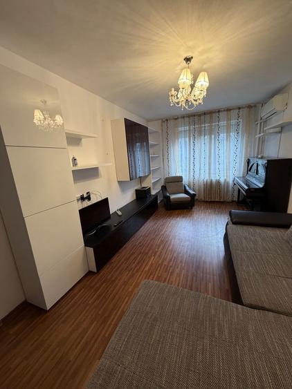 Inchiriez apartament 3 camere - 6